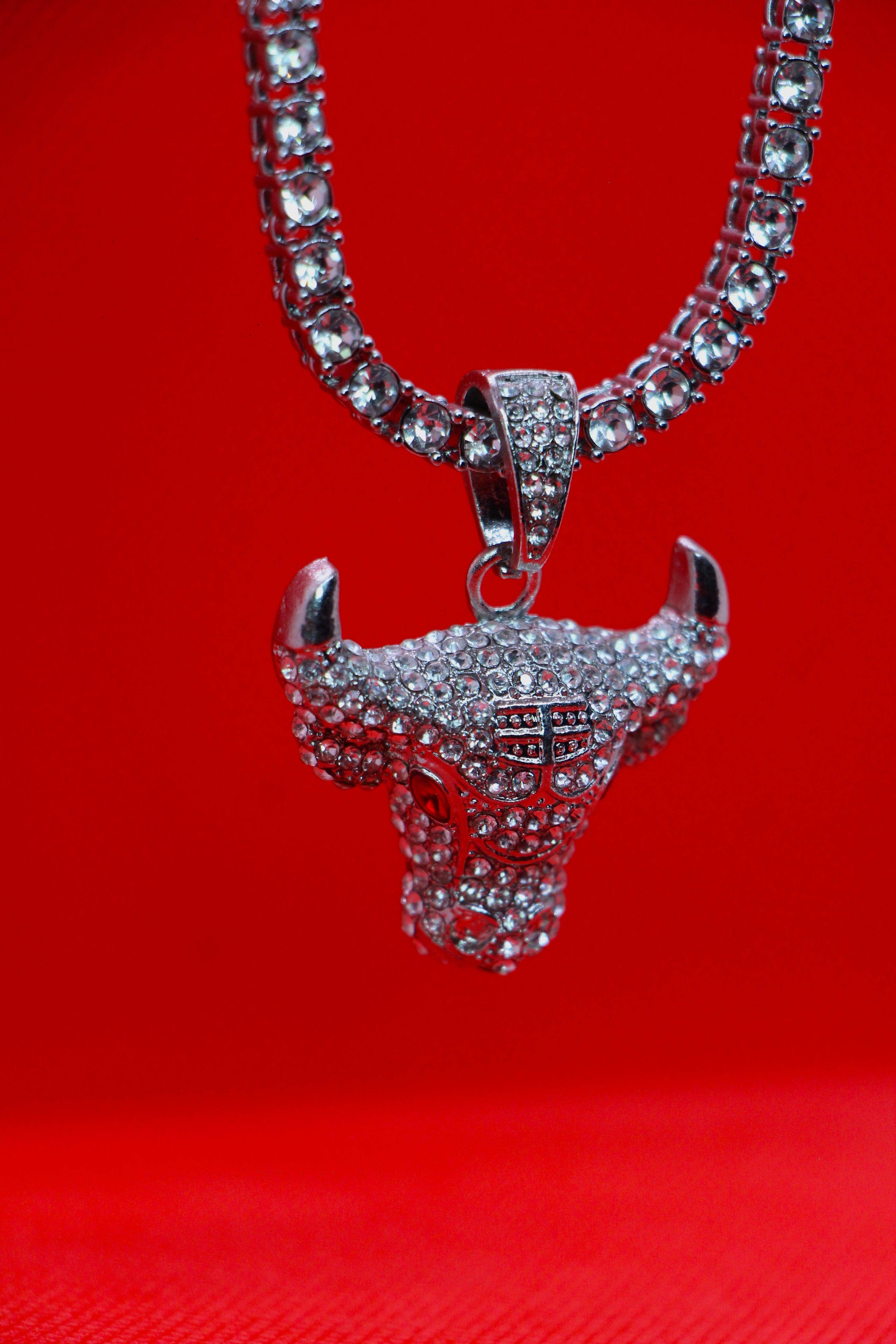 Bull pendant - Hype Nation