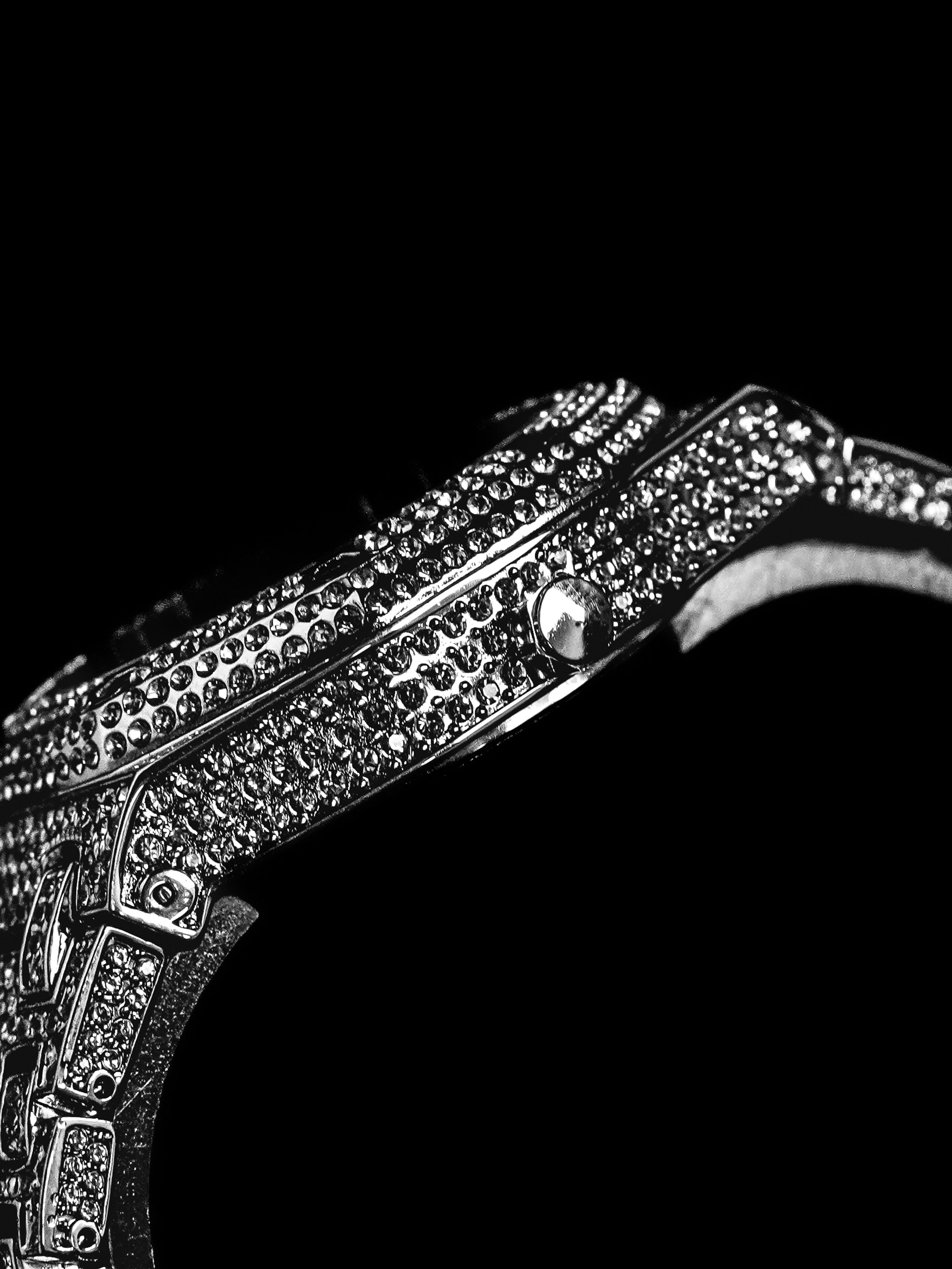 Iced Out Arabic AP ( High Grade ) Hype Nation