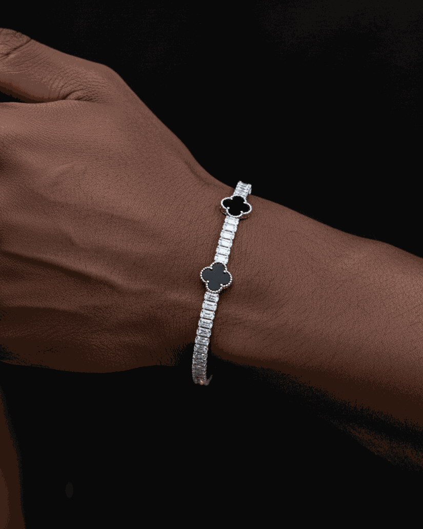 two clover bracelet 